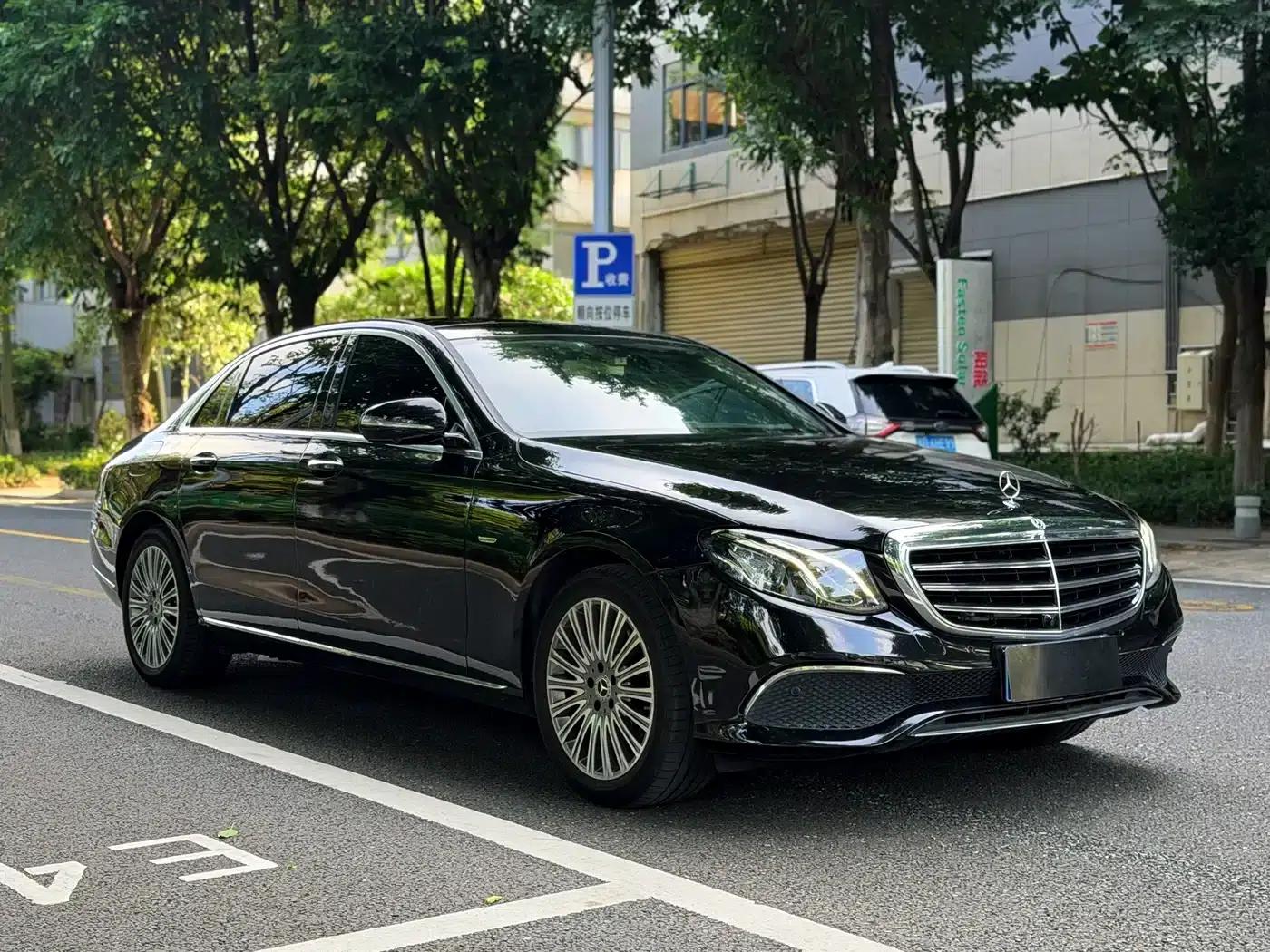 Mercedes-Benz E-Class 2020 Facelift E 300 L Special Edition — миниатюра 3