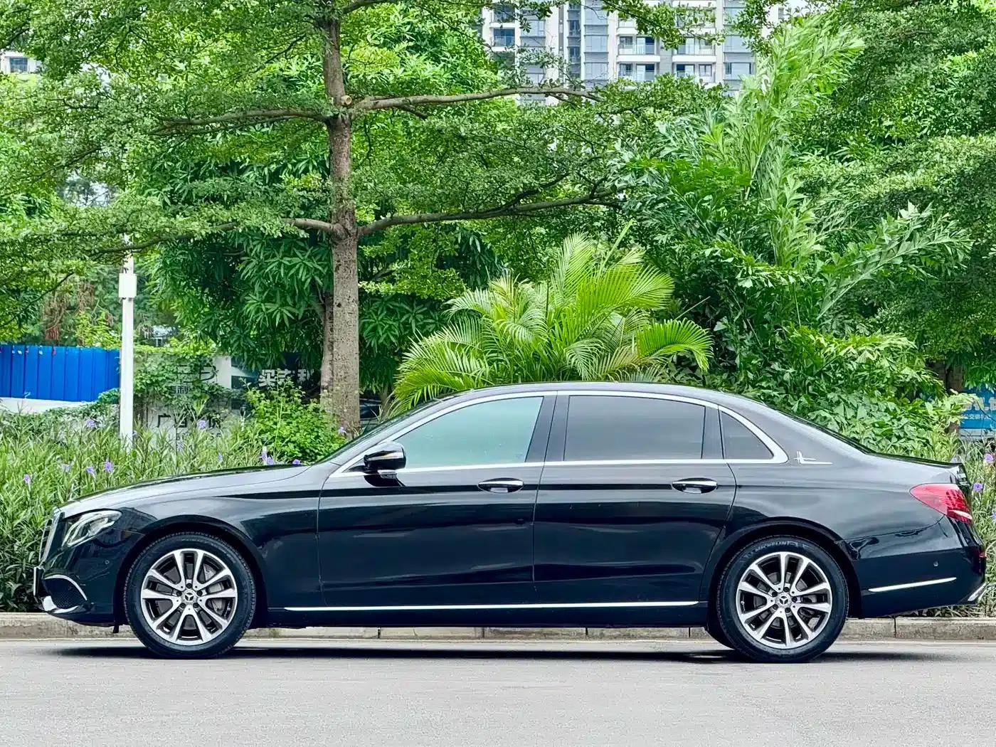 2019 Mercedes-Benz E-Class E 300 L Luxury — миниатюра 3