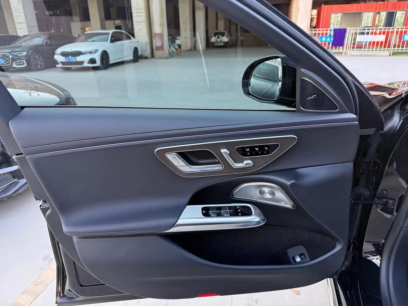 Mercedes-Benz E-Class 2025 Facelift E 300 L Luxury — миниатюра 8
