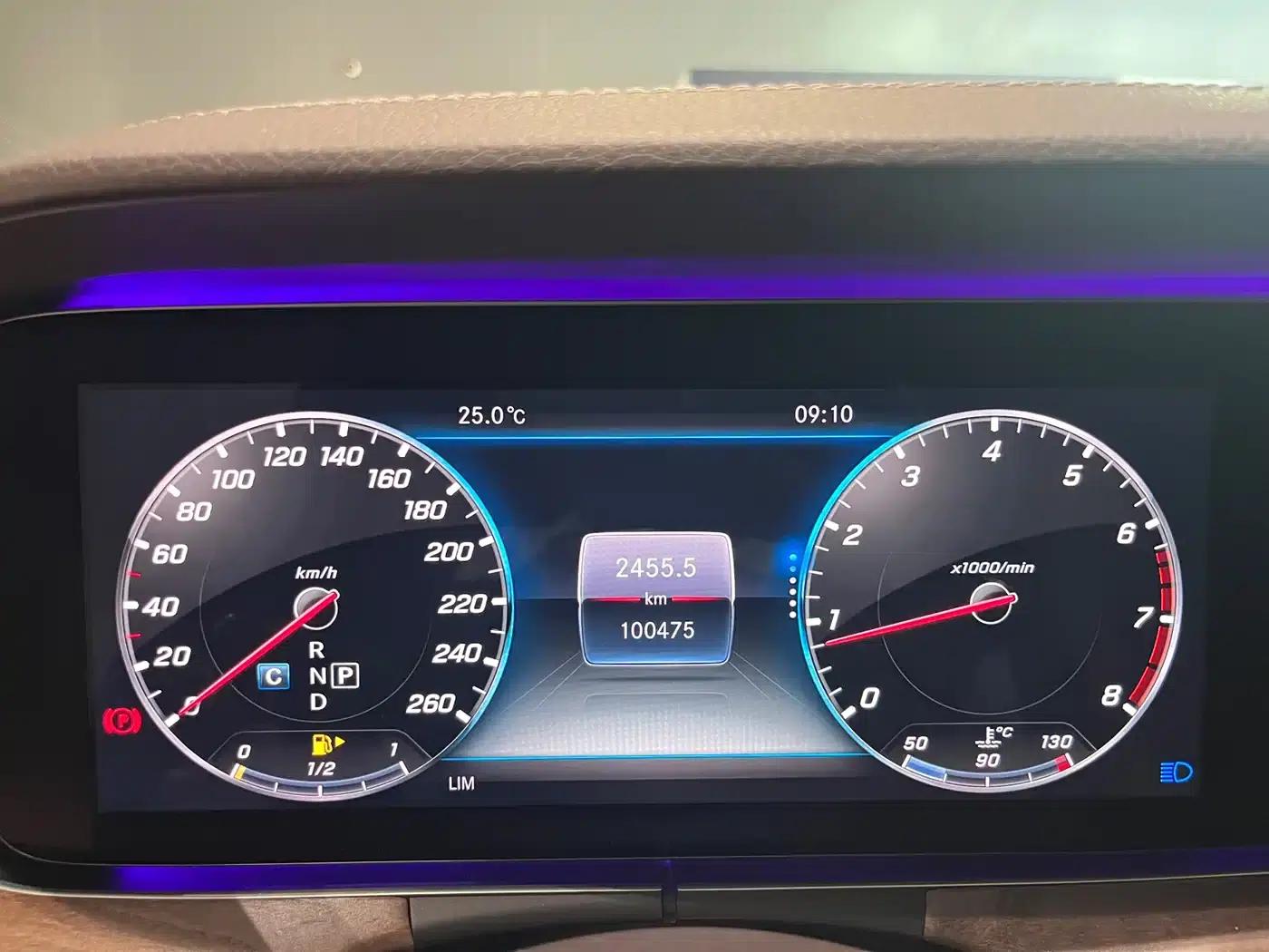 2019 Mercedes-Benz E-Class E 200 L — миниатюра 13