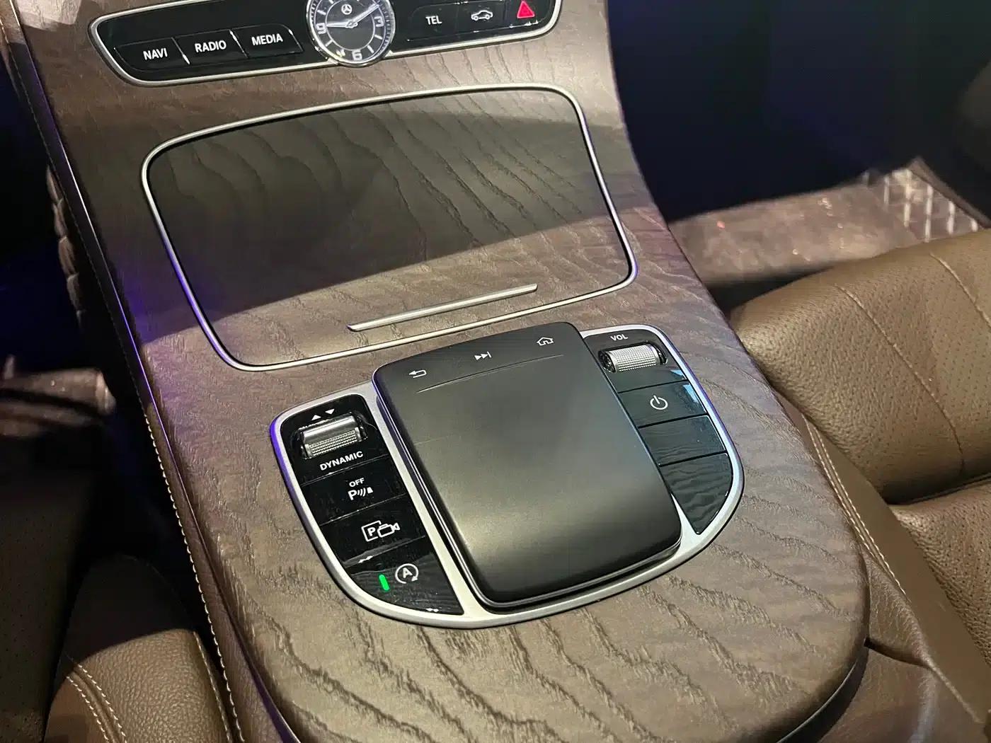 2019 Mercedes-Benz E-Class E 200 L — миниатюра 10