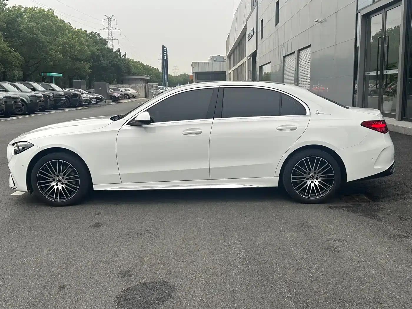 2022 Mercedes-Benz C-Class C 260 L Sport Edition — миниатюра 3