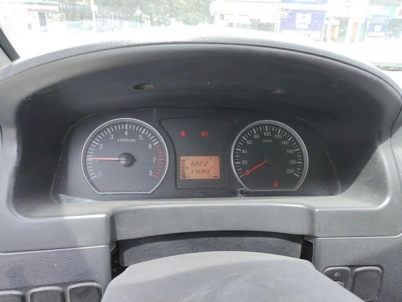 FORTHING Lingzhi 2015 M3 1.6L 7-Seater Comfort Model — миниатюра 11