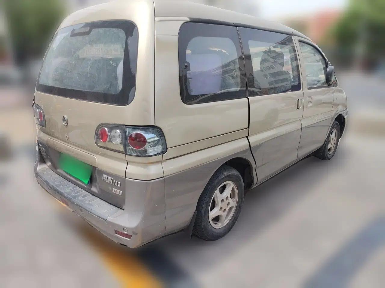 FORTHING Lingzhi 2015 M3 1.6L 7-Seater Comfort Model — миниатюра 6