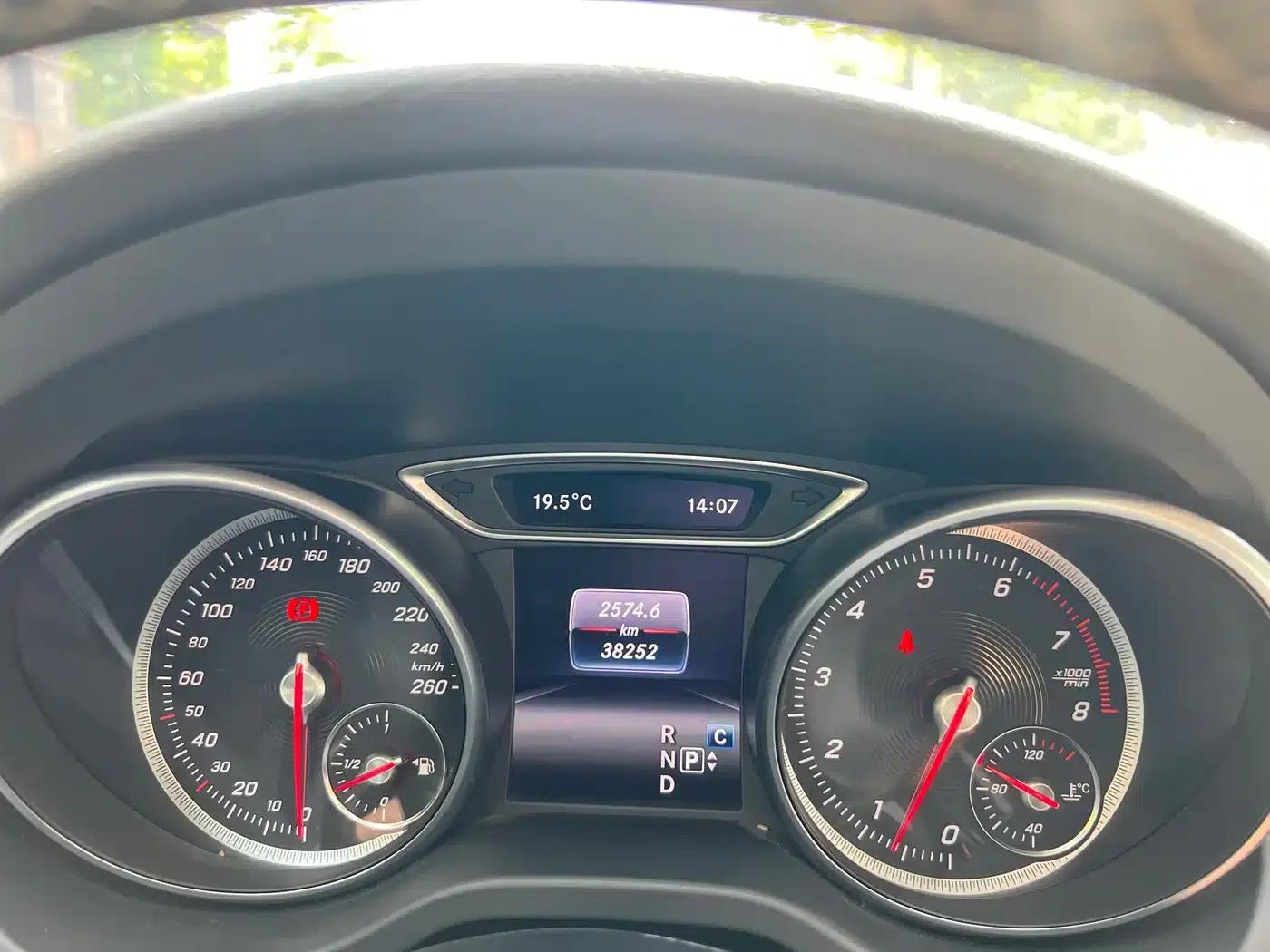 2018 Mercedes-Benz GLA 200 Dynamic — миниатюра 3
