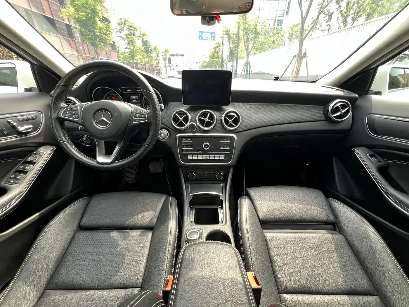 2018 Mercedes-Benz GLA 200 Dynamic — миниатюра 8