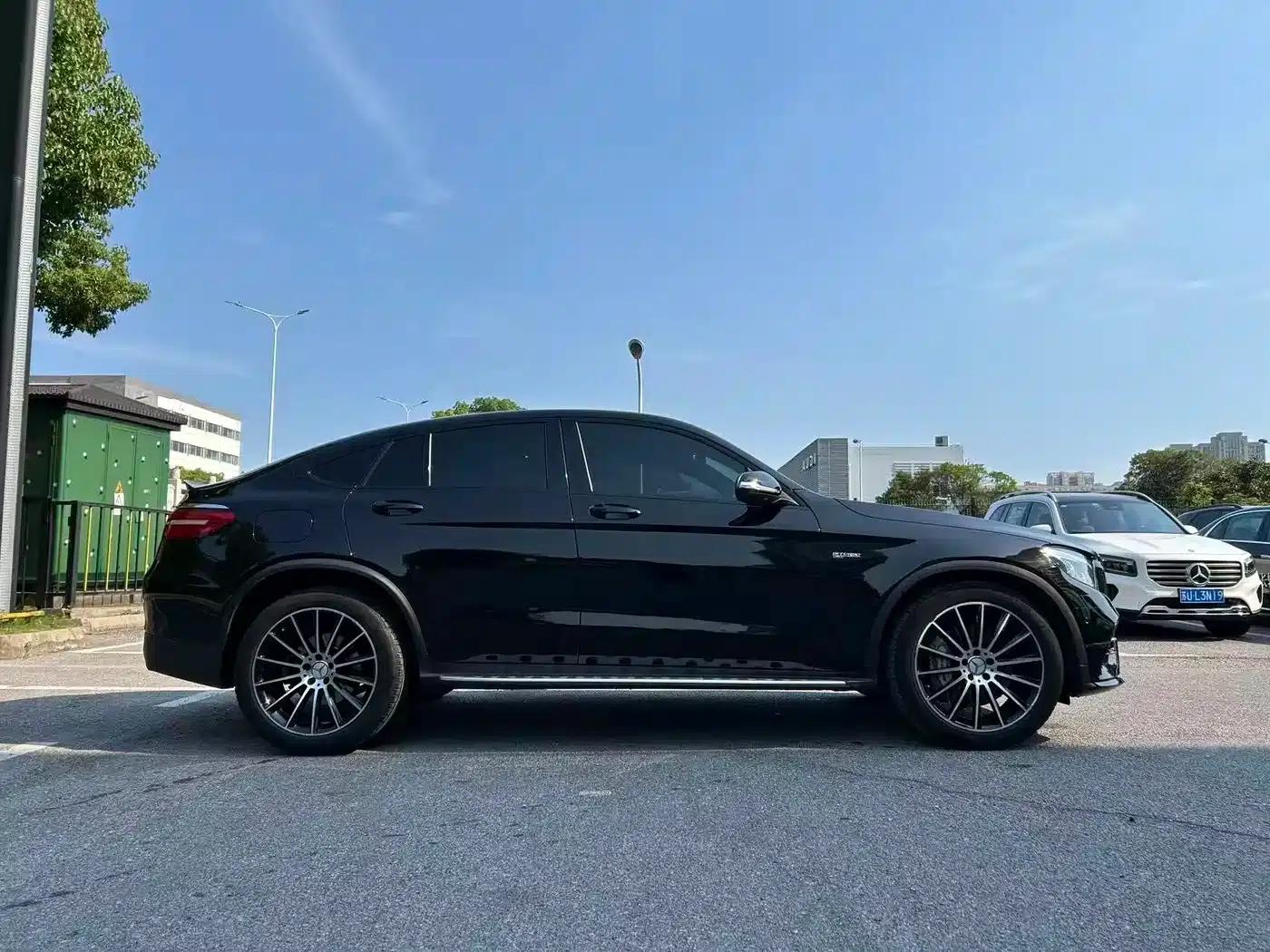 Mercedes-Benz GLC Coupe AMG 2017 AMG GLC 43 4MATIC Coupe SUV — миниатюра 4