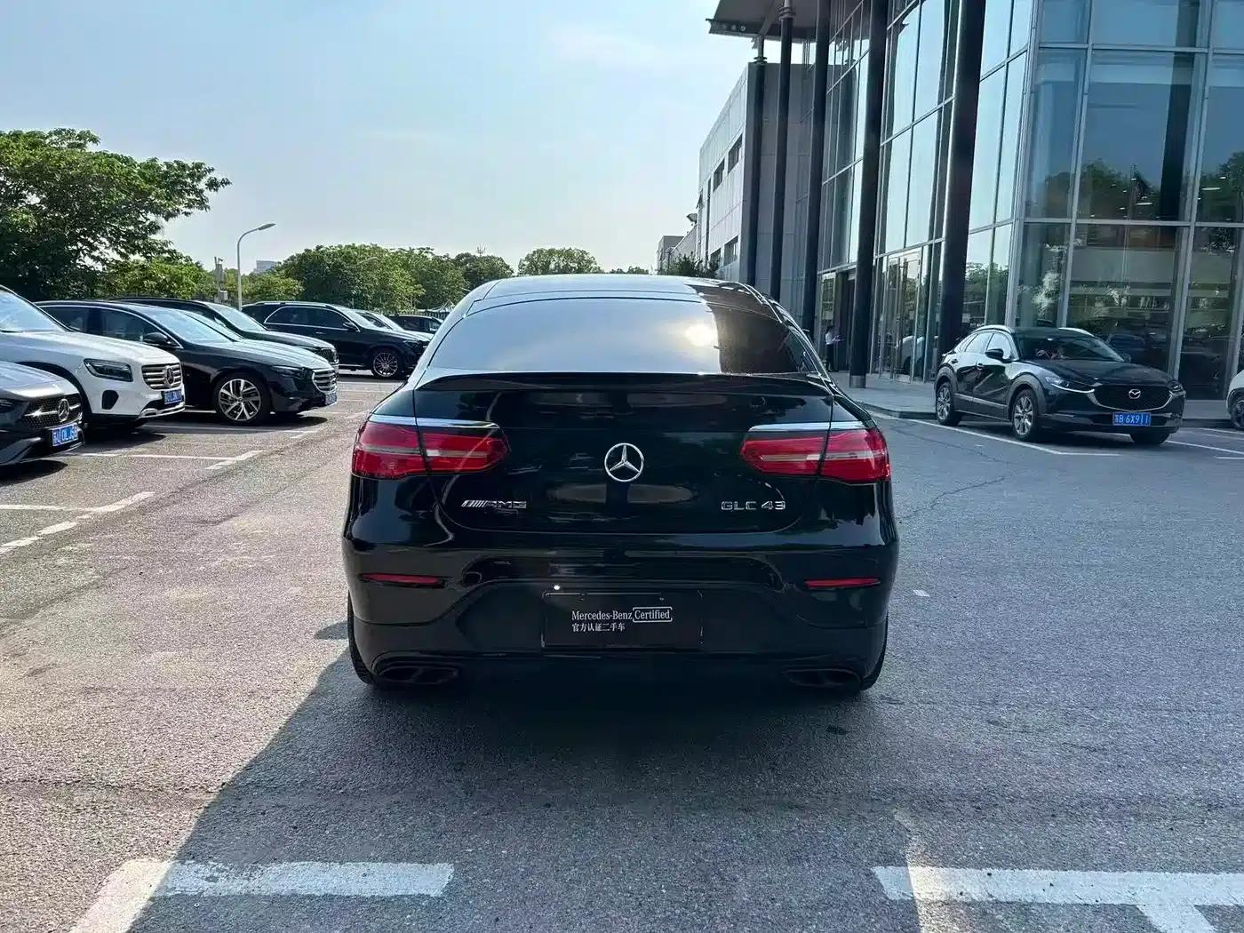 Mercedes-Benz GLC Coupe AMG 2017 AMG GLC 43 4MATIC Coupe SUV — миниатюра 6