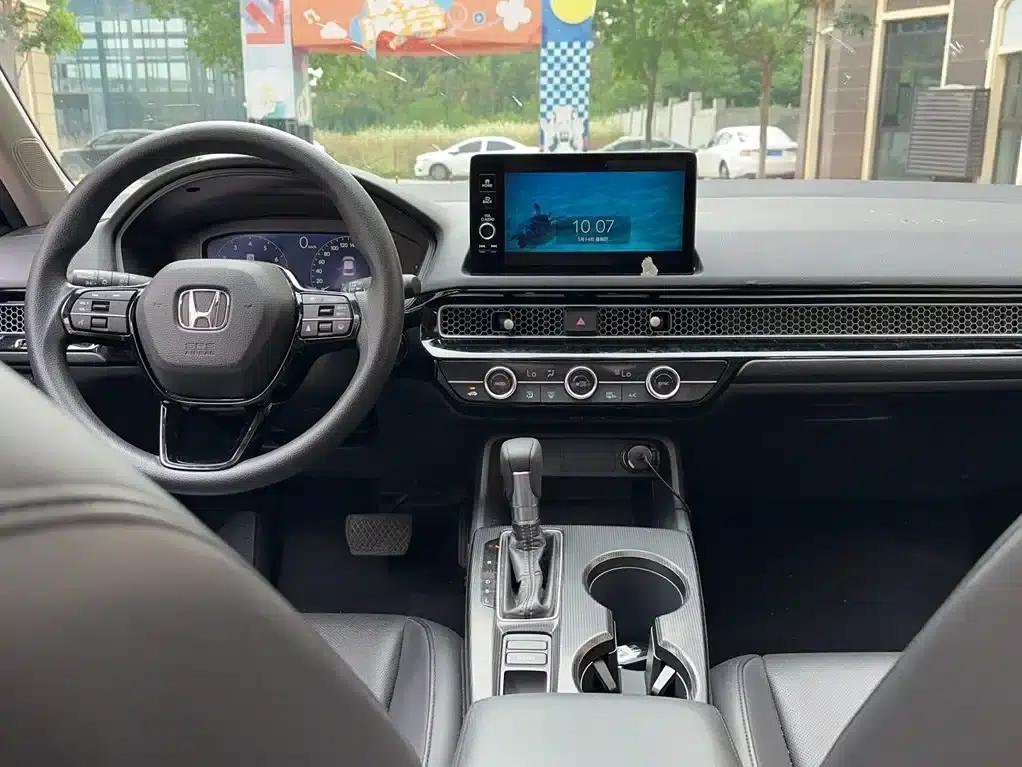 Civic 2023 240TURBO CVT Sporty Special Edition — миниатюра 6