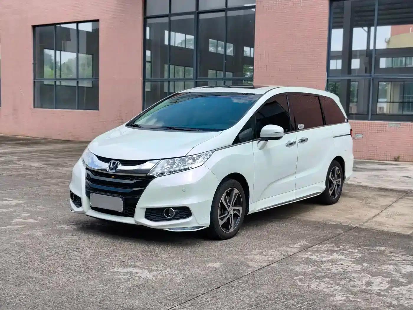 Odyssey 2015 2.4L Smart Edition — миниатюра 1