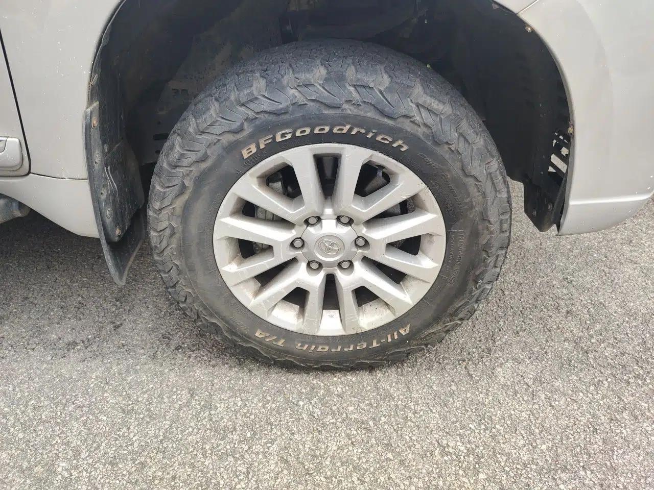 Toyota Prado 2017 4000 TXL Dual Airbags Side-Mounted – Middle East Version — миниатюра 8