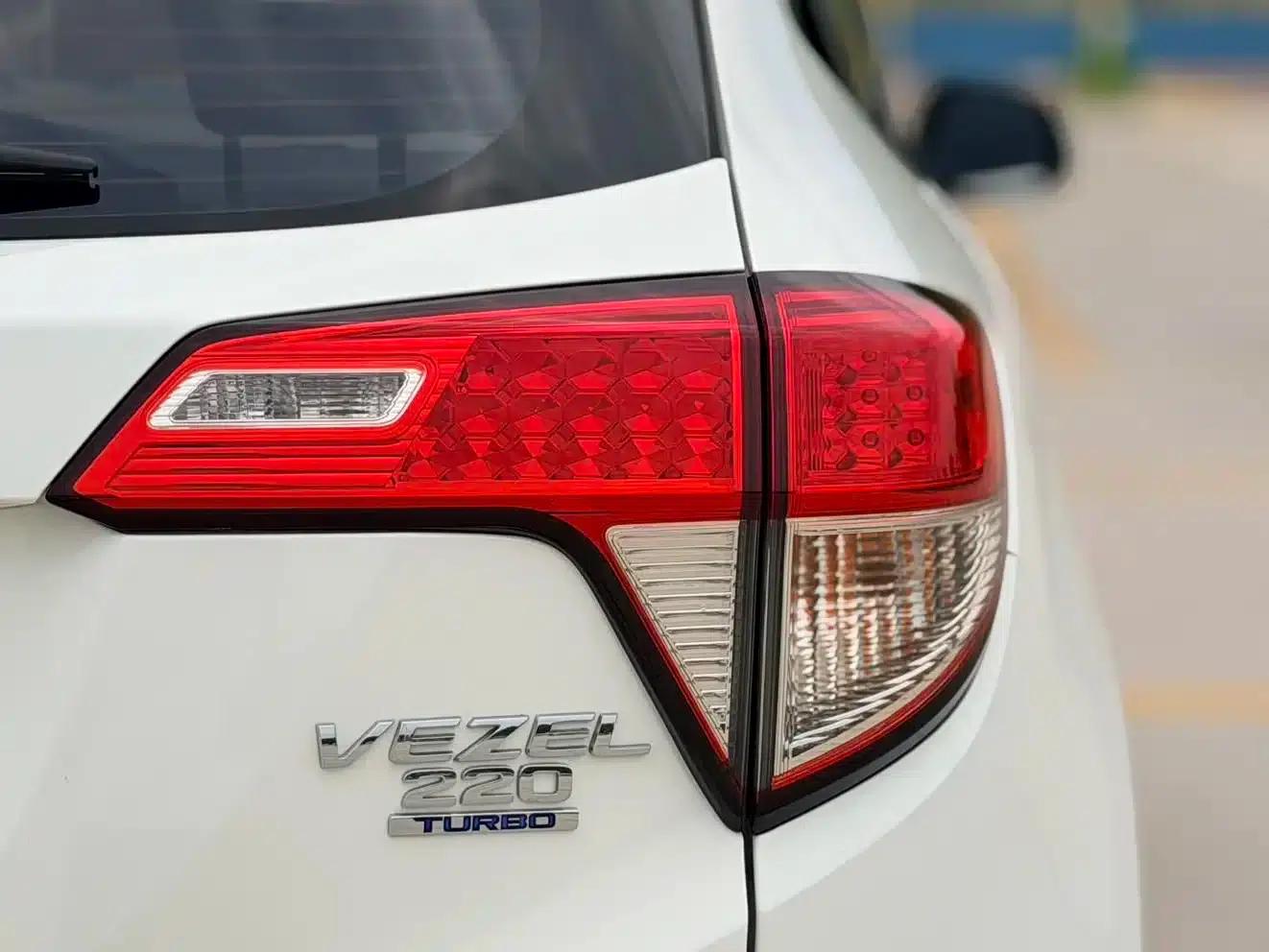 Vezel 2020 220 TURBO CVT Elite Edition — миниатюра 21