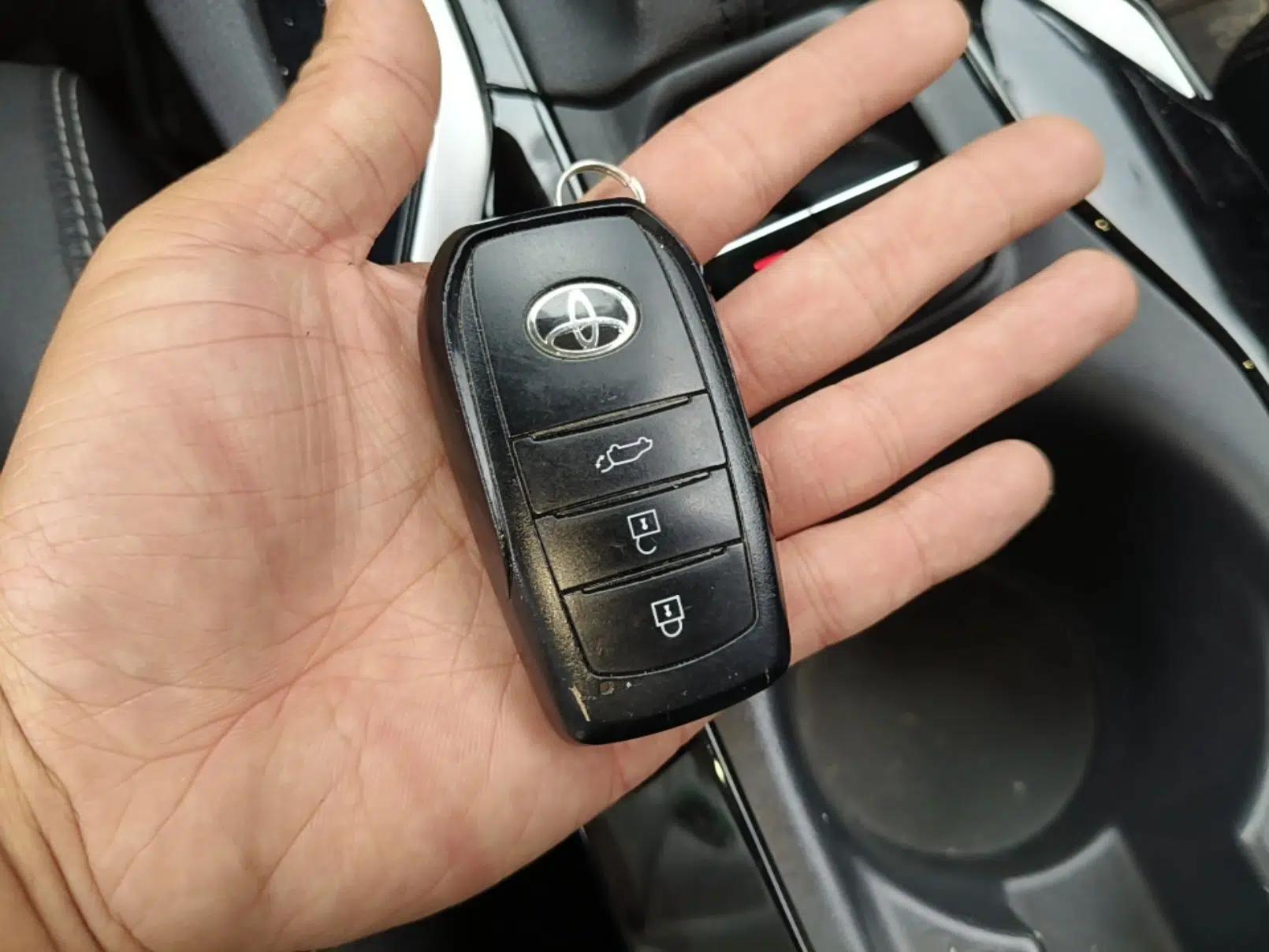 Toyota Corolla Cross 2022 2.0L Flagship Edition — миниатюра 28