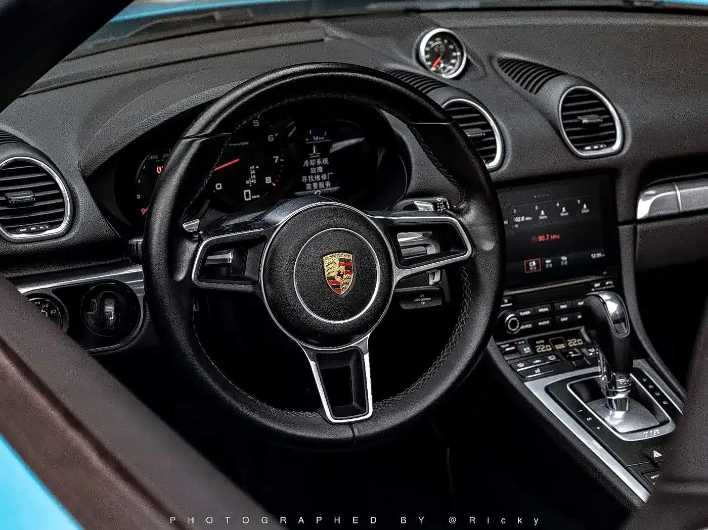 2018 Porsche 718 Boxster 2.0T — миниатюра 6