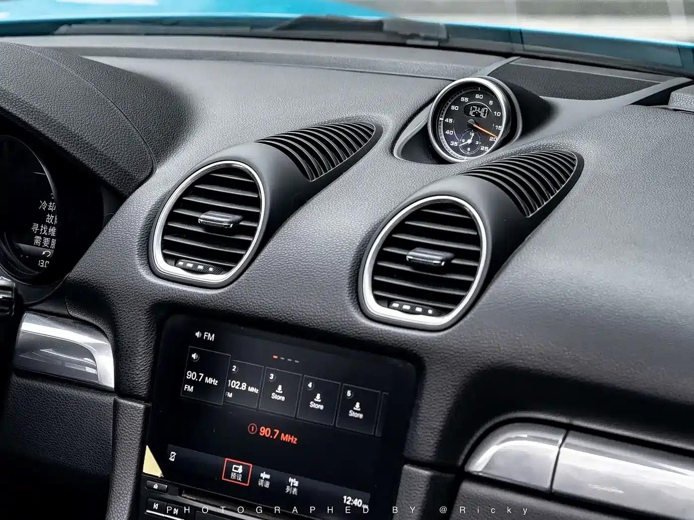 2018 Porsche 718 Boxster 2.0T — миниатюра 8