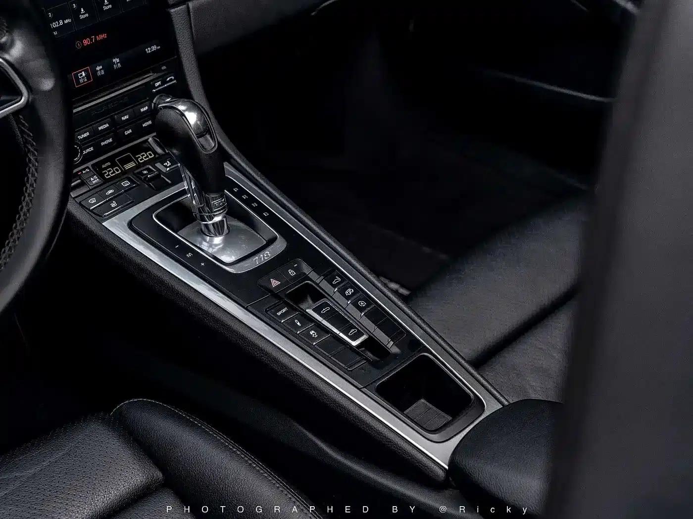2018 Porsche 718 Boxster 2.0T — миниатюра 10