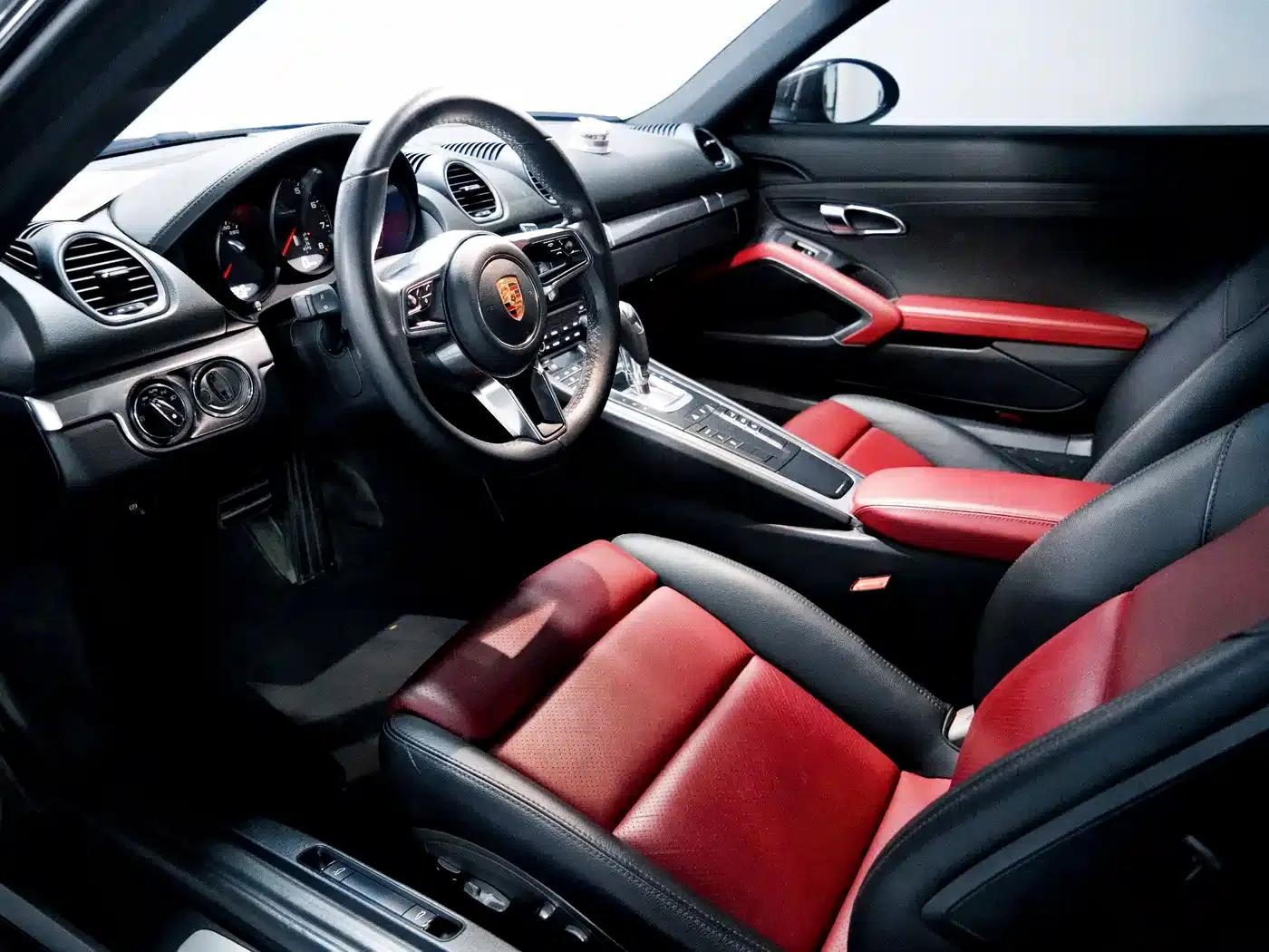 Porsche 718 Cayman 2018 2.0T — миниатюра 4