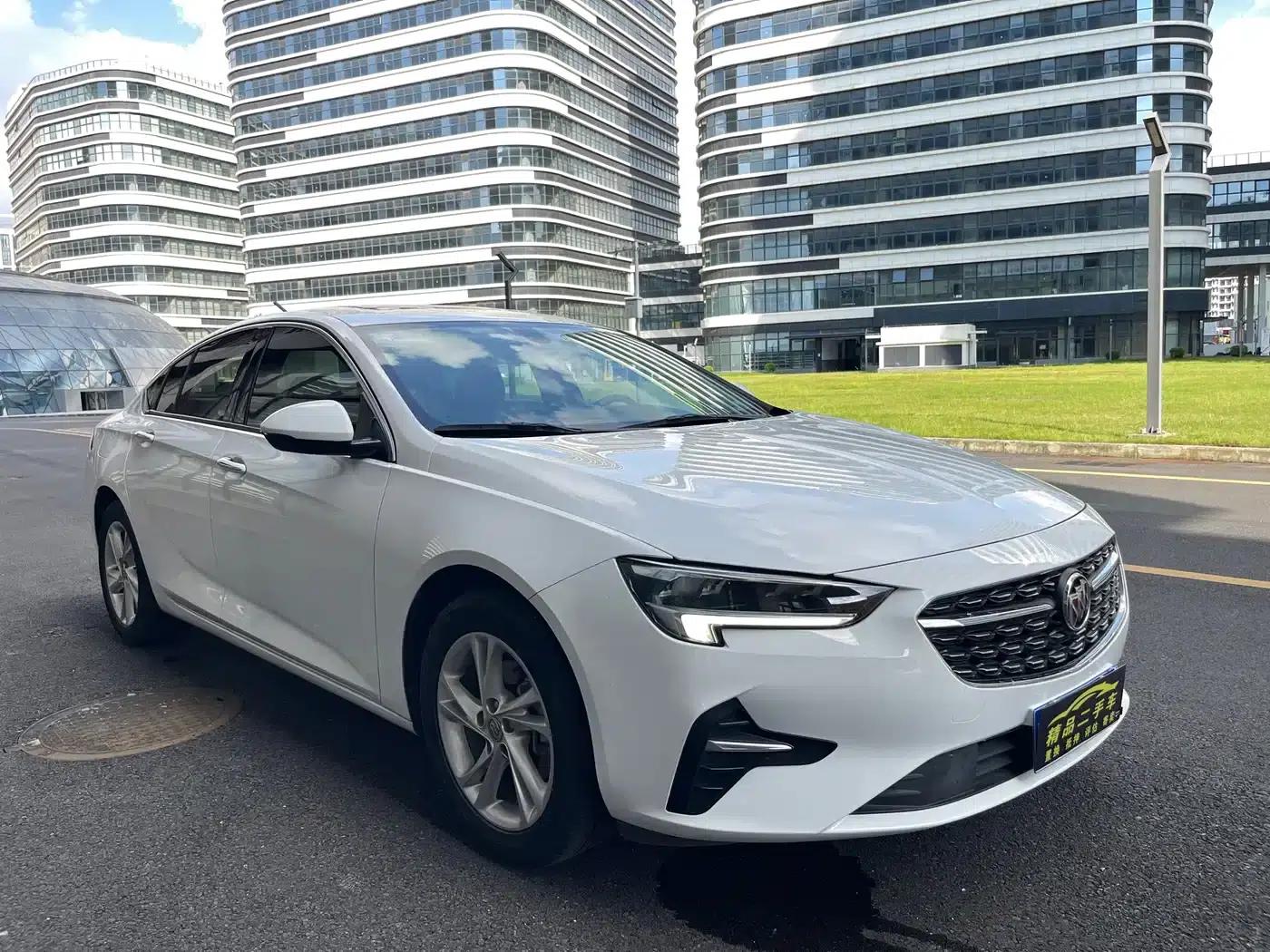 Buick Regal 2020 552T Luxury Edition — миниатюра 3