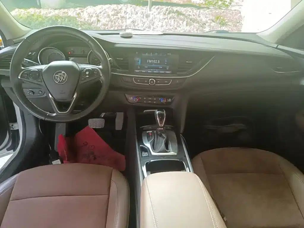 Buick Regal 2017 20T Luxury — миниатюра 10