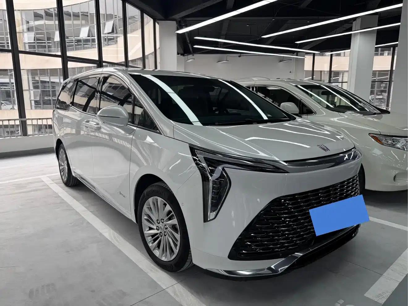 Century 2023 2.0T Six-Seat Luxury Edition — миниатюра 3