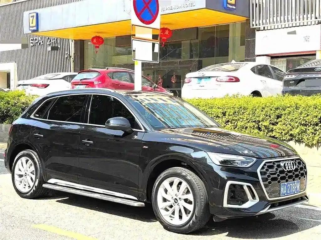 Audi Q5L 2022 40T RS Package Sport Edition — миниатюра 3