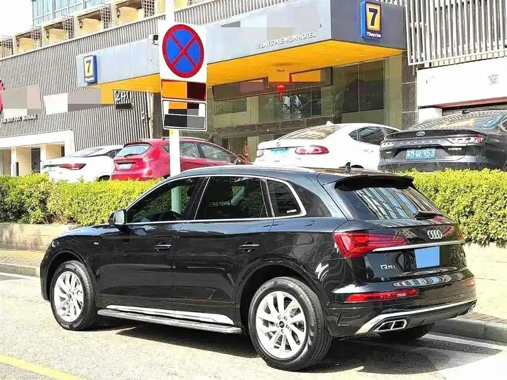 Audi Q5L 2022 40T RS Package Sport Edition — миниатюра 10