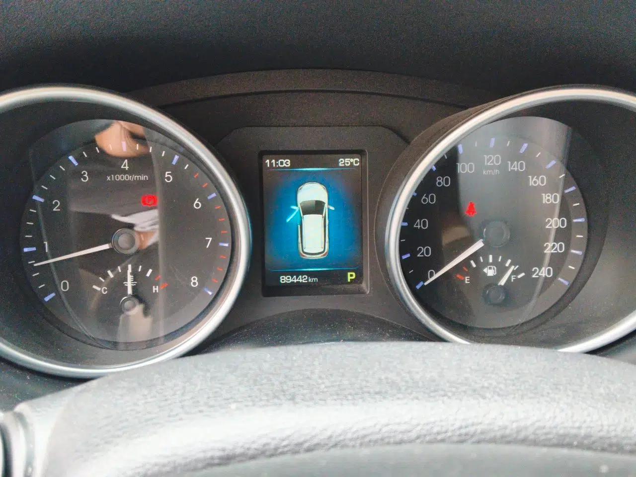 Haval H6 Coupe 2016 Blue Label 1.5T Automatic Two-Wheel Drive Urban Model — миниатюра 11