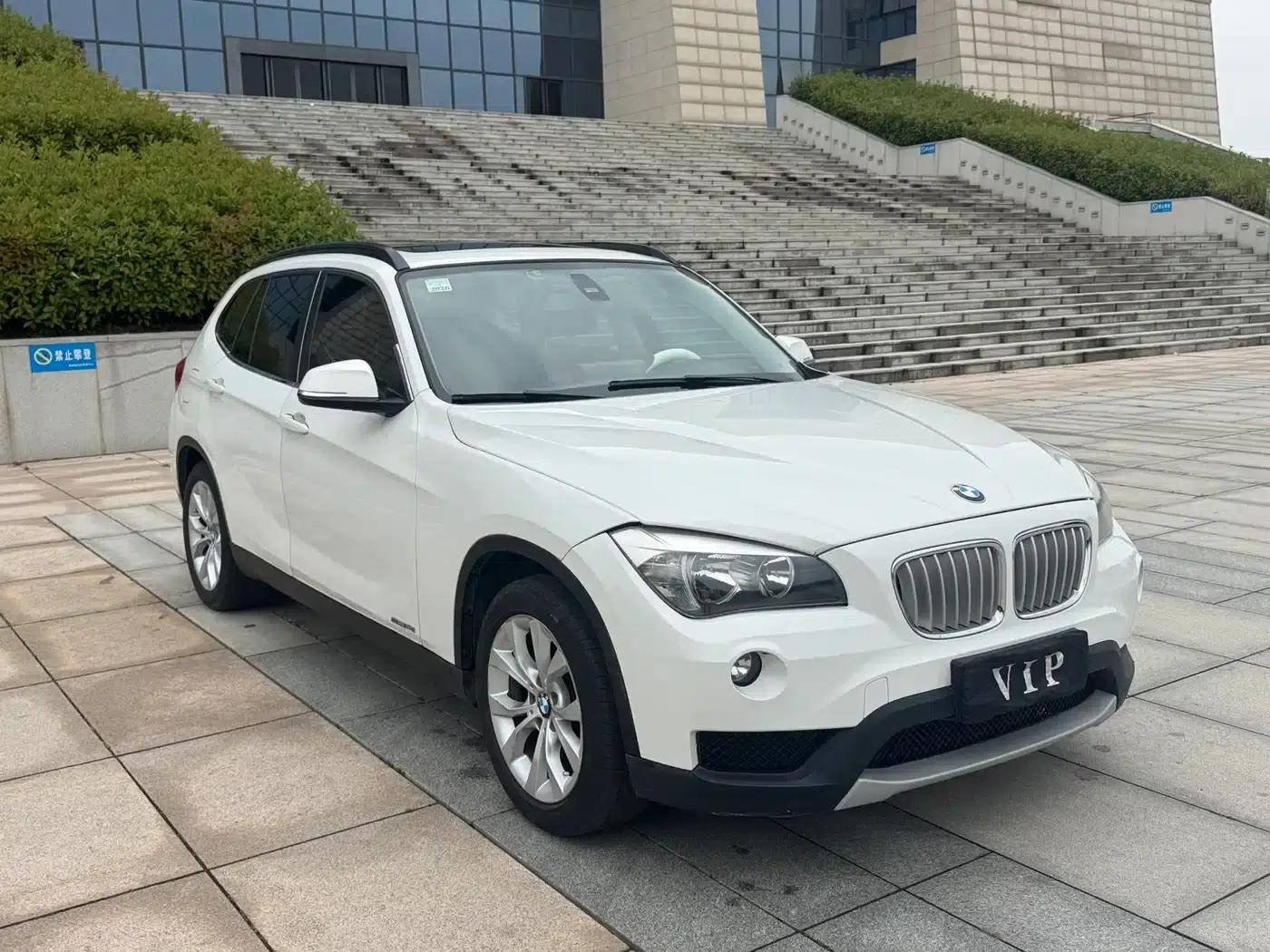 BMW X1 2013 sDrive18i Leading Edition — миниатюра 3