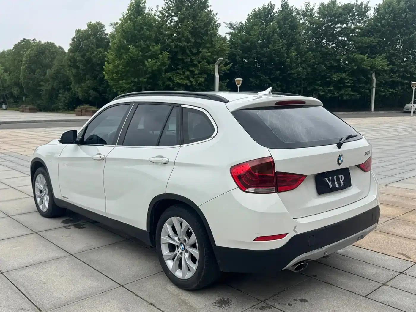 BMW X1 2013 sDrive18i Leading Edition — миниатюра 4