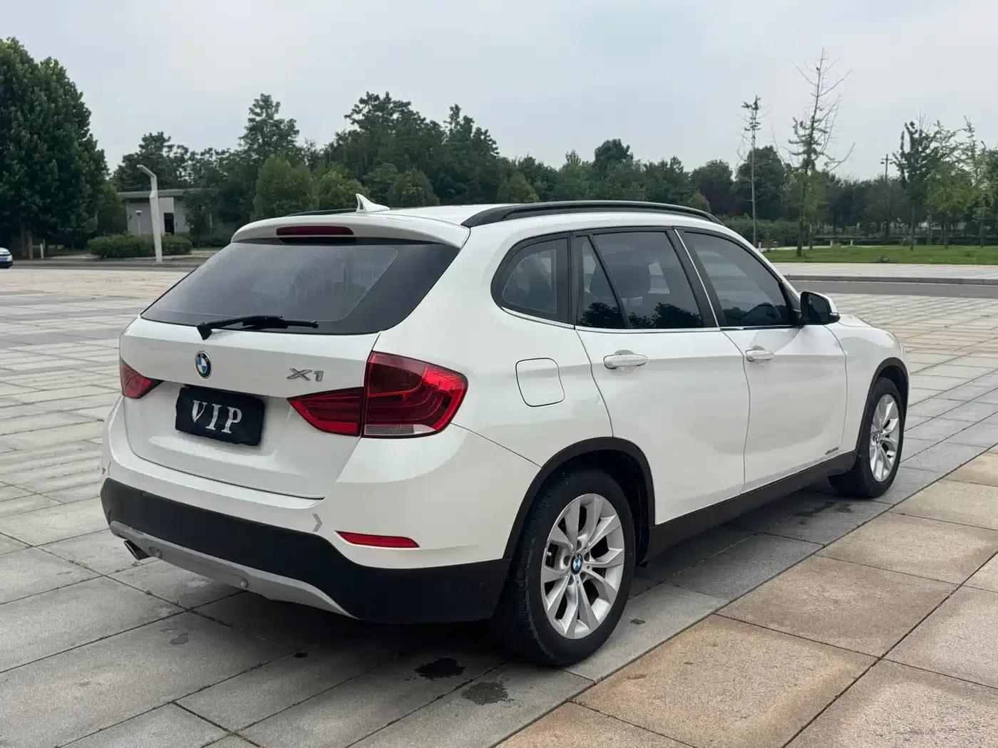 BMW X1 2013 sDrive18i Leading Edition — миниатюра 6