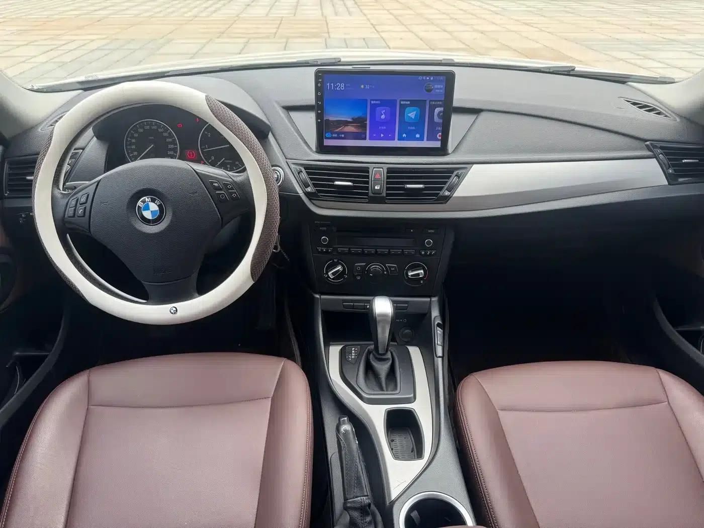 BMW X1 2013 sDrive18i Leading Edition — миниатюра 8