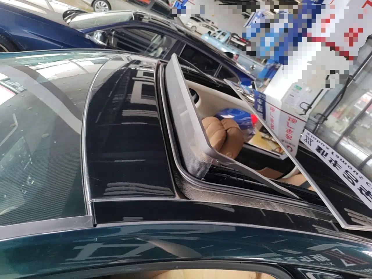 Jaguar XFL 2023 XFL 2.0T P250 Two-Wheel-Drive Prestige Luxury Gold Edition — миниатюра 7