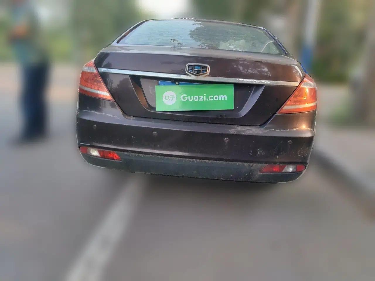 Geely Auto Emgrand 2014 Sedan 1.5L Manual Fashion Edition — миниатюра 5
