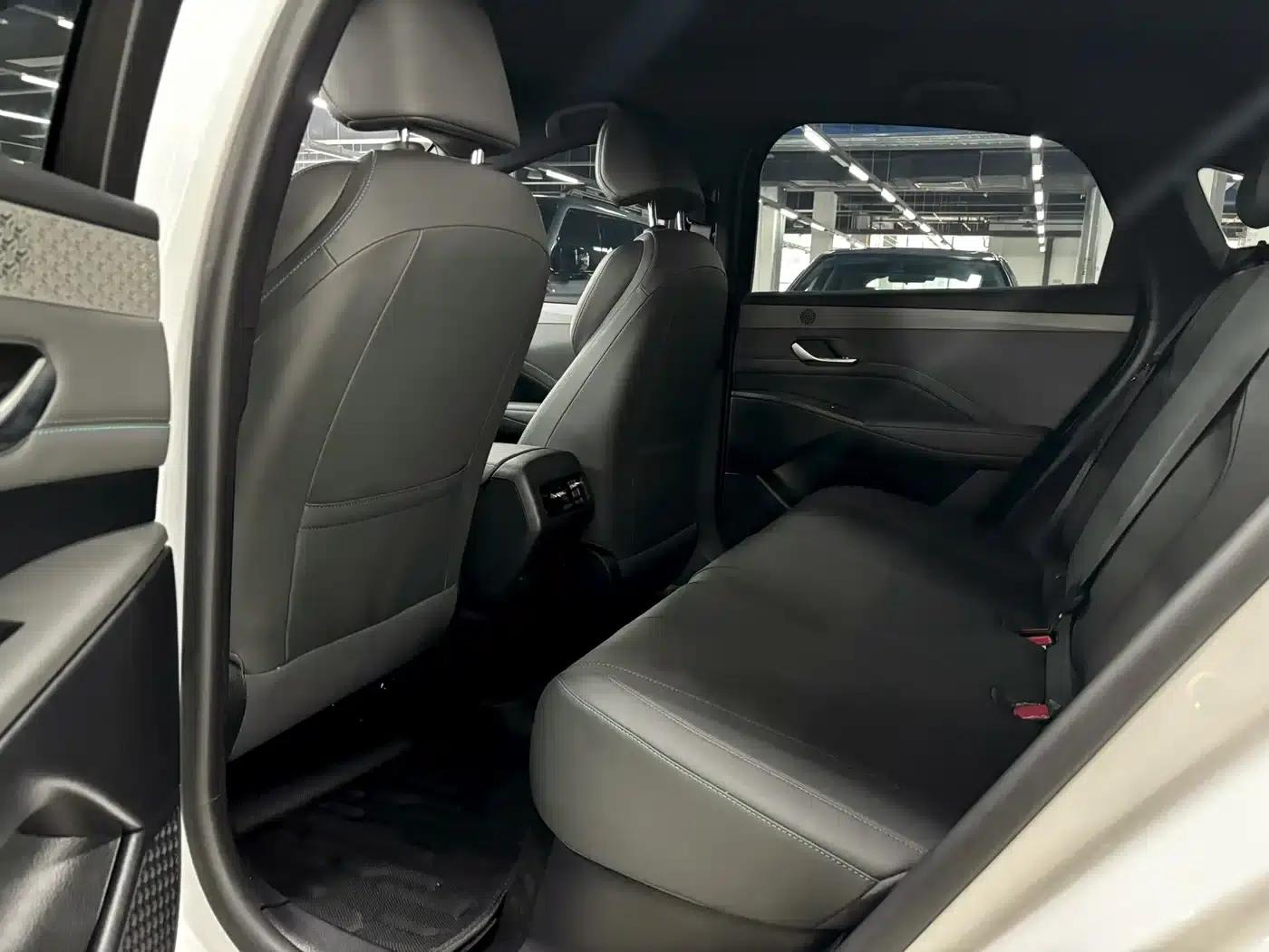 Qin PLUS 2025 DM-i Intelligent Driving Edition 55KM Leading Model — миниатюра 6