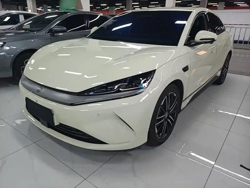 Qin L 2025 EV 545KM Premium Edition — миниатюра 1