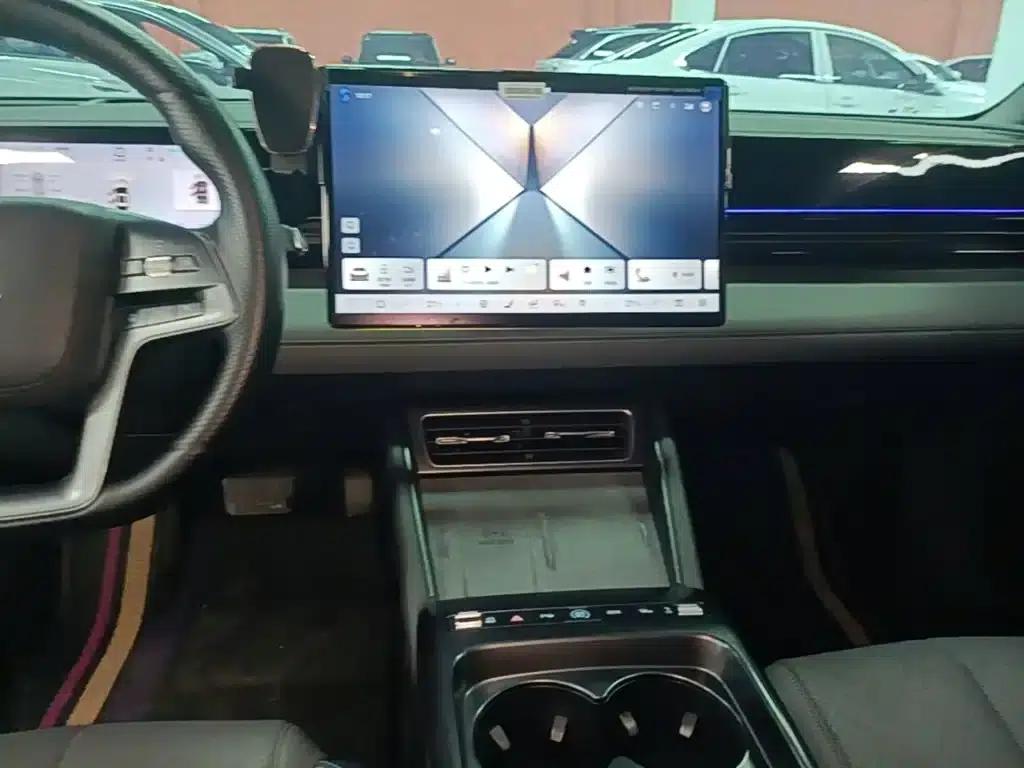 Qin L 2025 EV 545KM Premium Edition — миниатюра 13