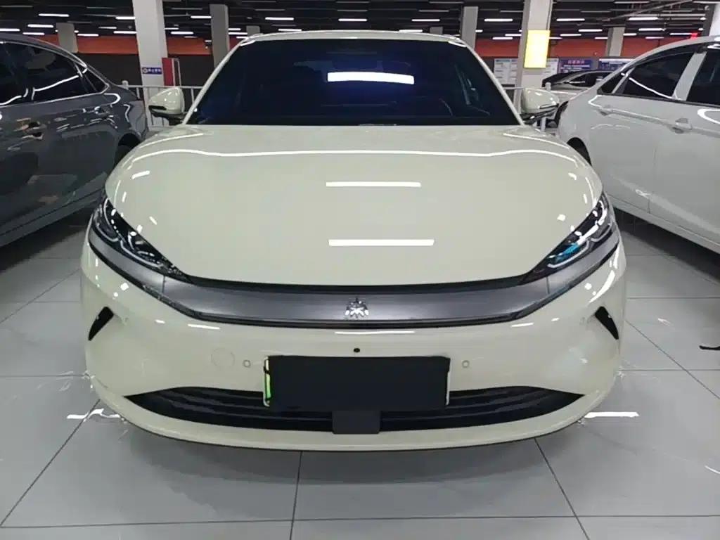 Qin L 2025 EV 545KM Premium Edition — миниатюра 3