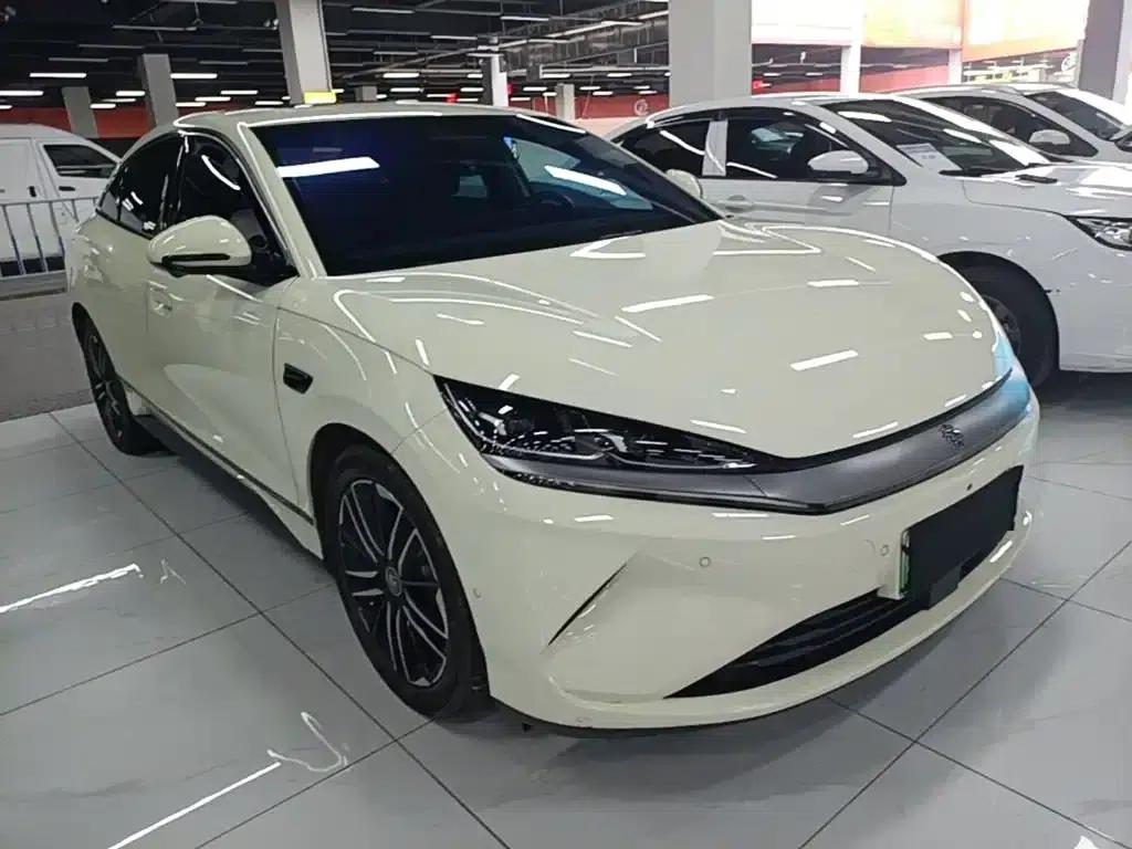 Qin L 2025 EV 545KM Premium Edition — миниатюра 4