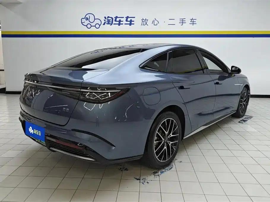 Seal 2023 DM-i 1.5T 121km Premium Edition — миниатюра 3