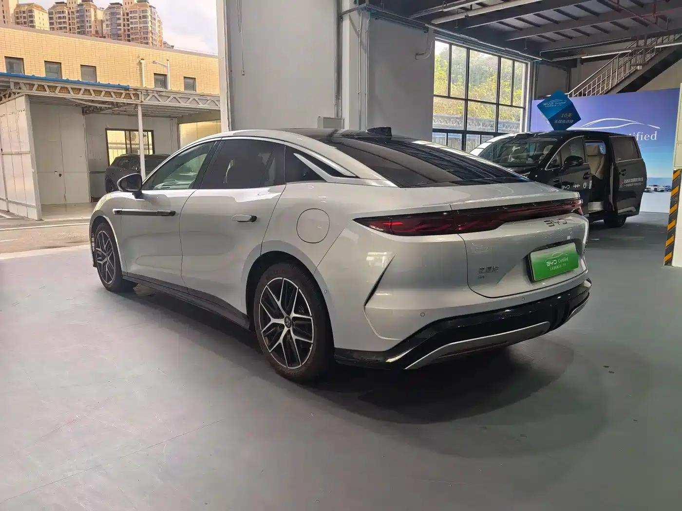 Han L 2025 EV All-Wheel Drive LiDAR Flagship Edition — миниатюра 4