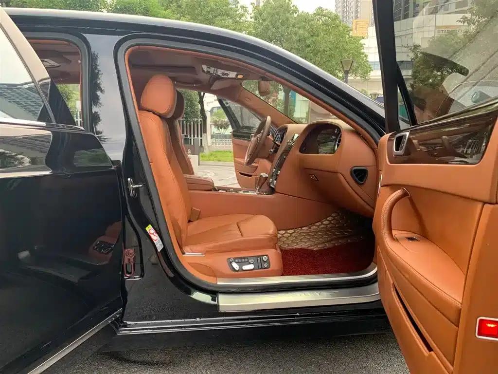 2010 Flying Spur 6.0T Four-Seater — миниатюра 13