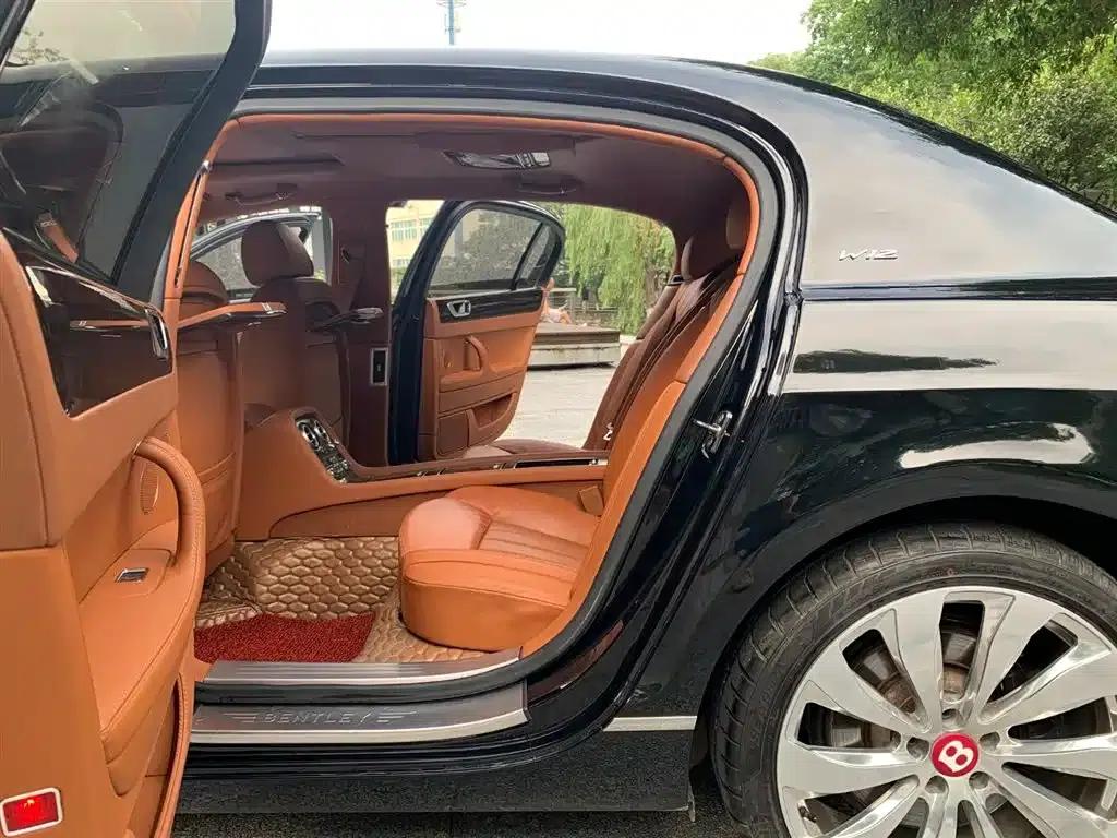 2010 Flying Spur 6.0T Four-Seater — миниатюра 15
