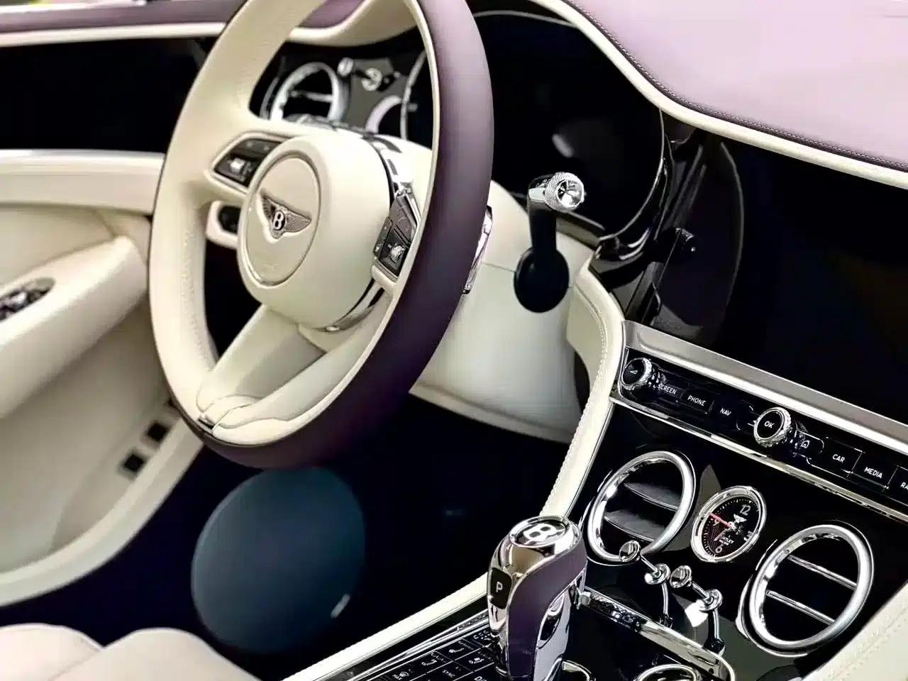 2026 Continental 4.0T Automatic — миниатюра 3