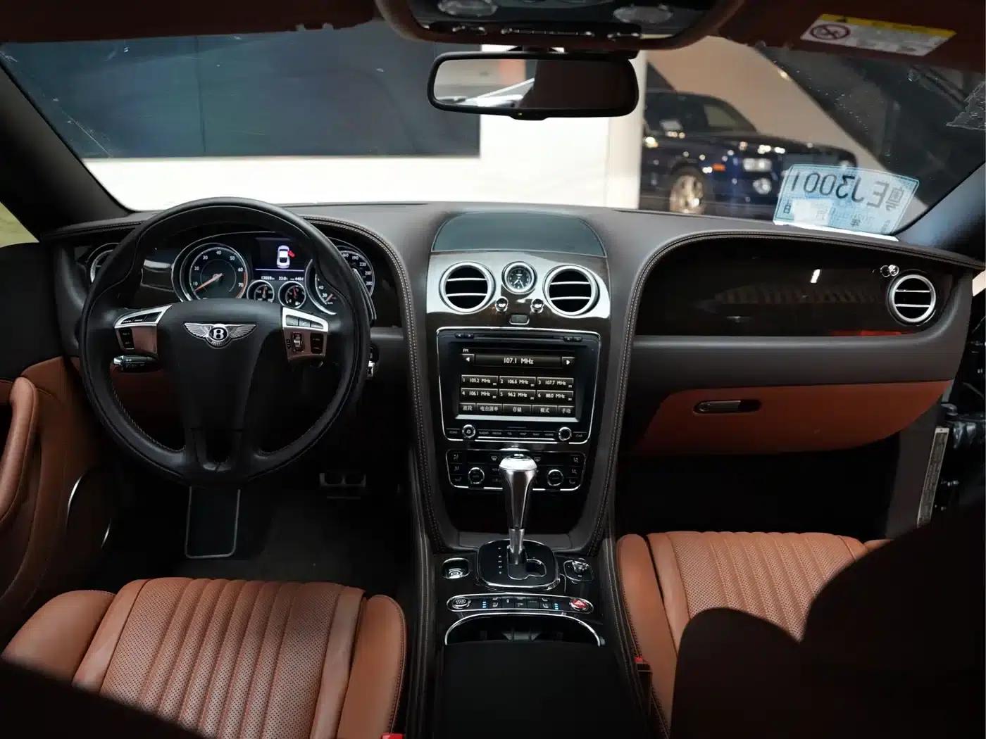 2017 Continental 4.0T GT V8 S Standard Edition — миниатюра 8
