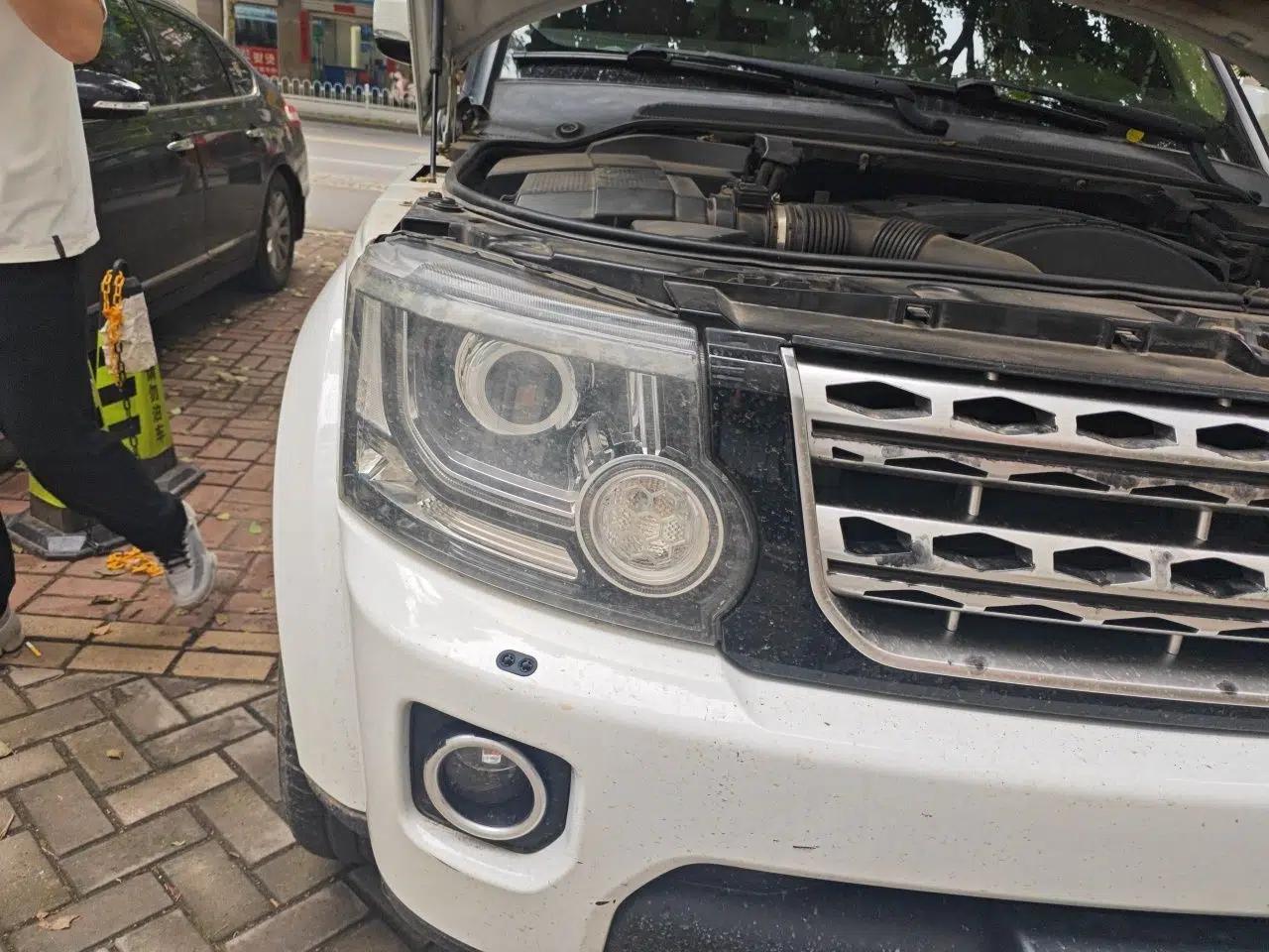 Land Rover Discovery 2014 3.0 SDV6 HSE Diesel Edition — миниатюра 7