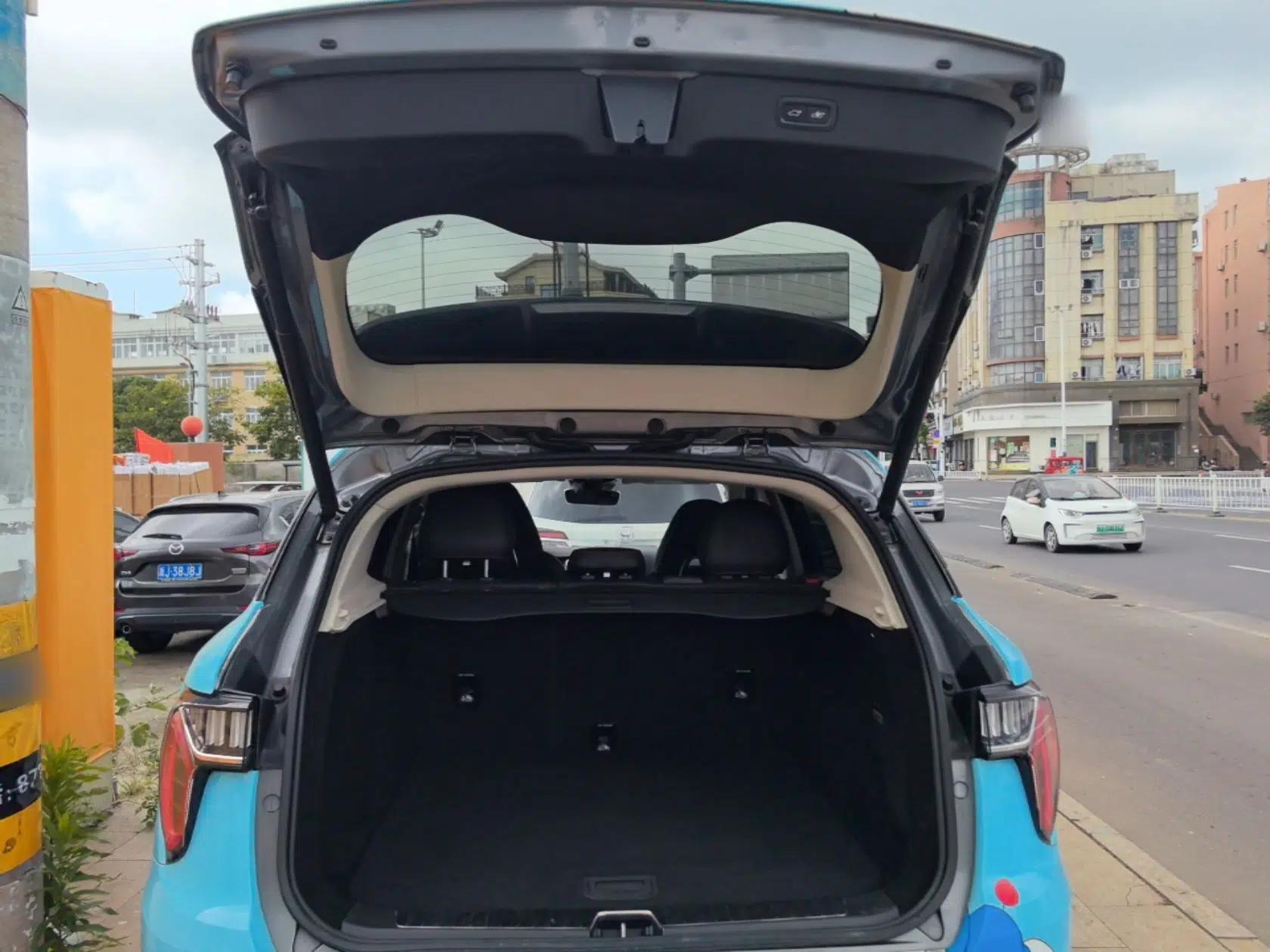 Lynk & Co 01 2019 2.0T Two-Wheel Drive Zhaopu Version China VI Standard — миниатюра 22