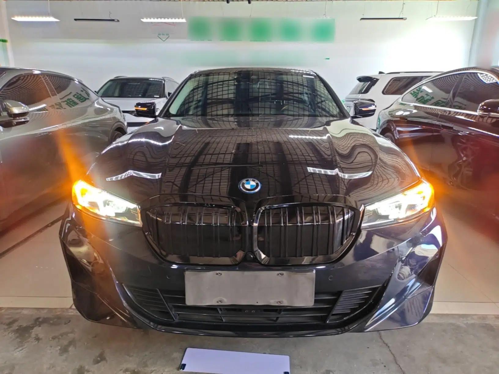BMW i3 2024 eDrive 35 L — миниатюра 2