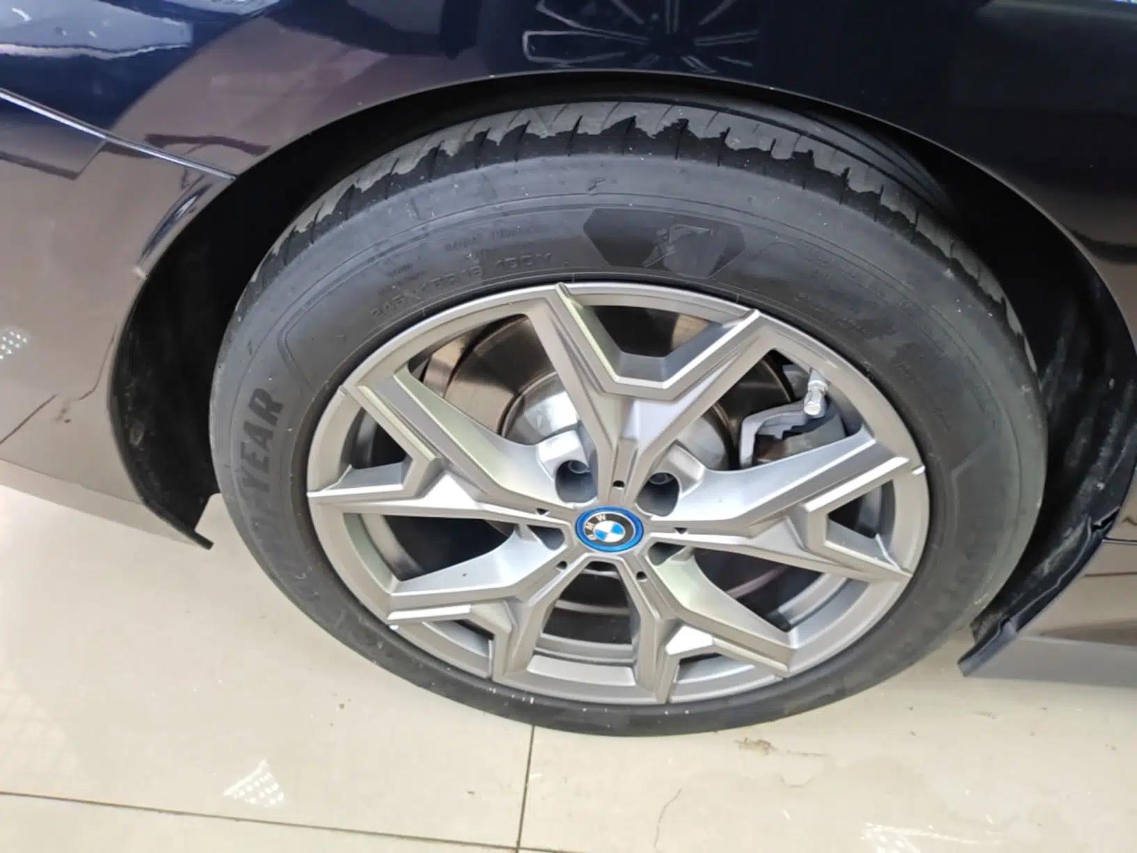 BMW i3 2024 eDrive 35 L — миниатюра 11
