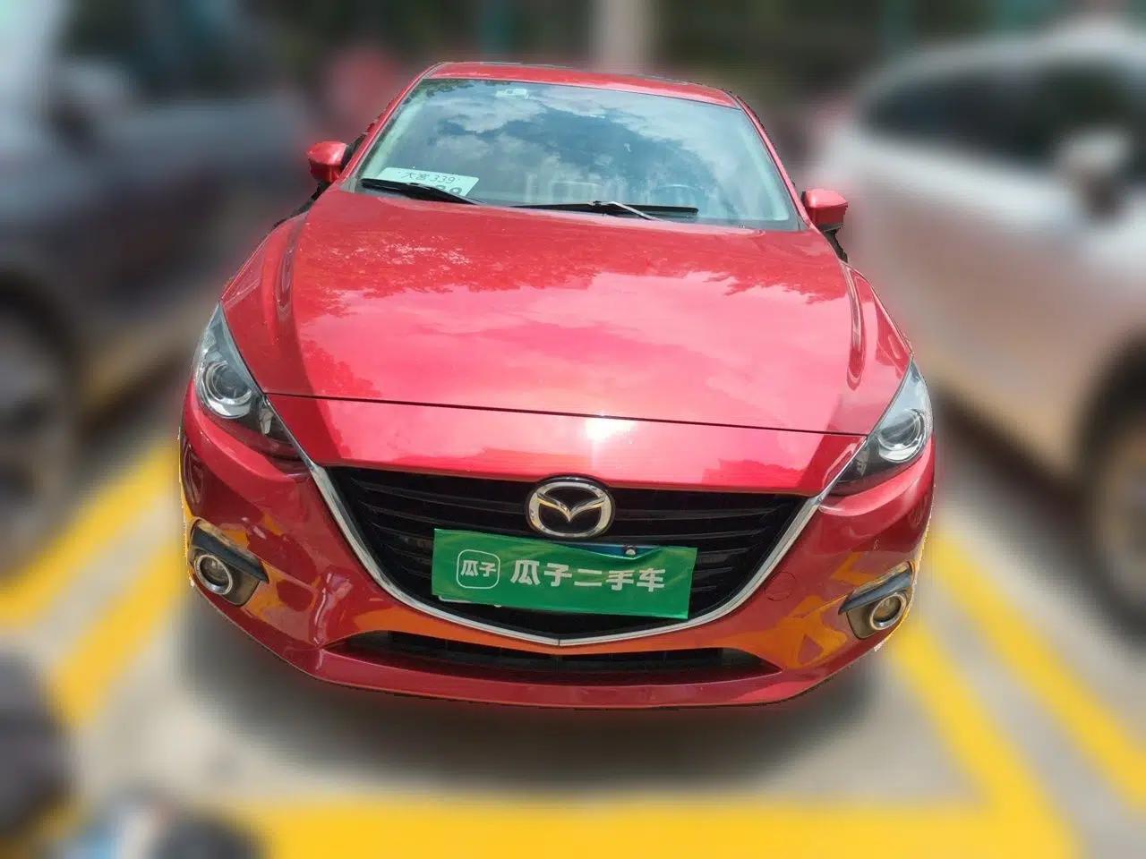 Mazda 3 Axela 2014 Hatchback 1.5L Automatic Prestige Model — миниатюра 2