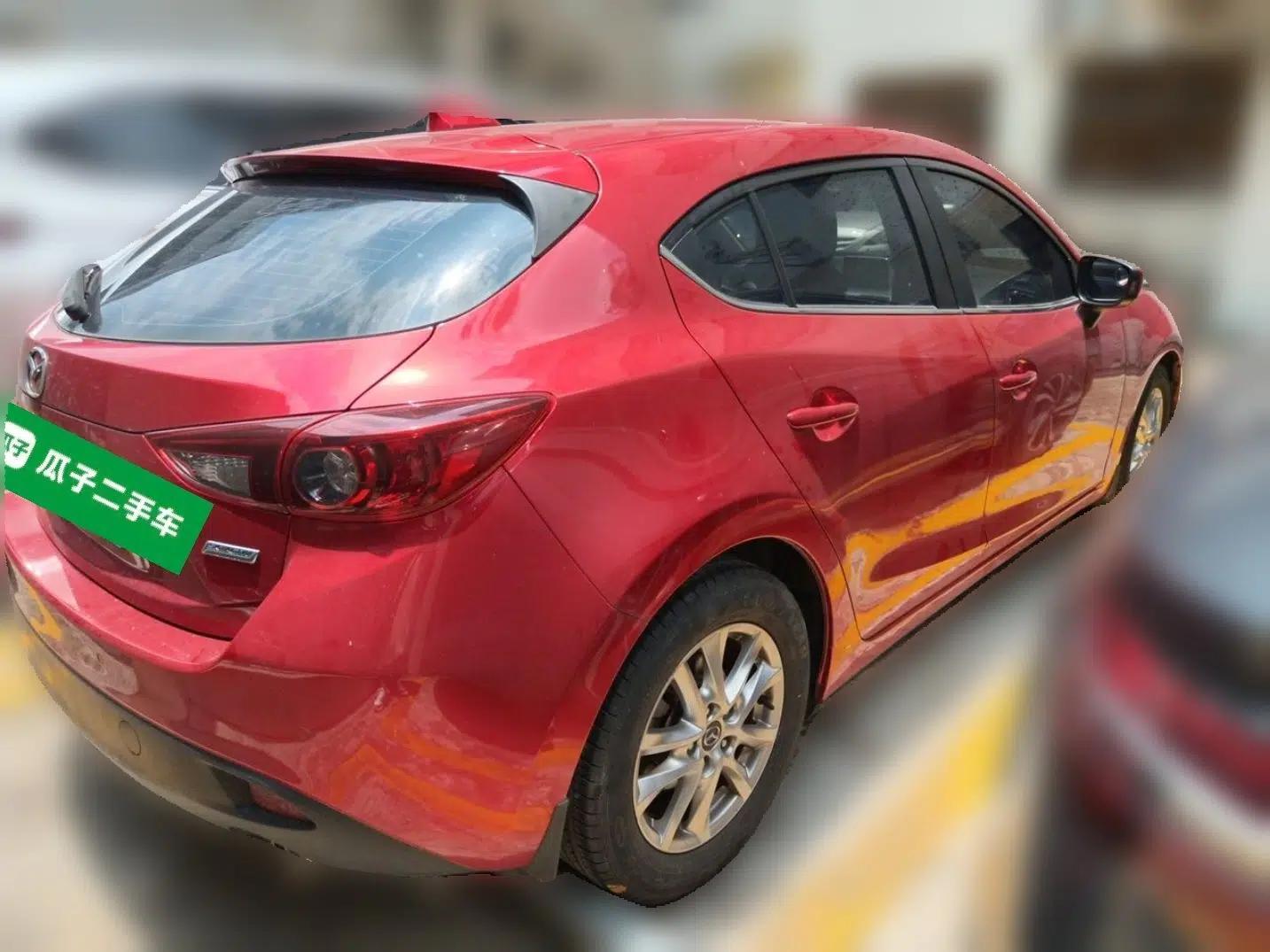 Mazda 3 Axela 2014 Hatchback 1.5L Automatic Prestige Model — миниатюра 6
